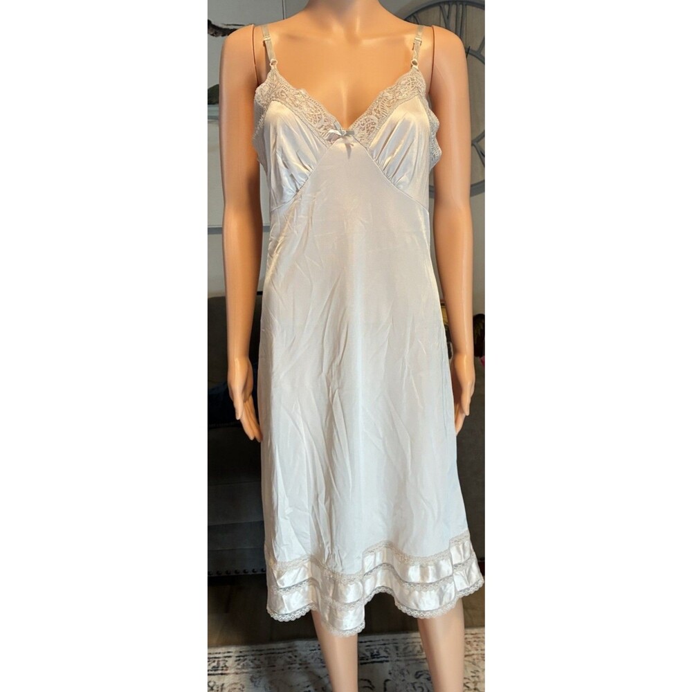 VTG JcPenny Adonna 36 Full DuPont Nylon Slip Dress 3180 Cream Color
